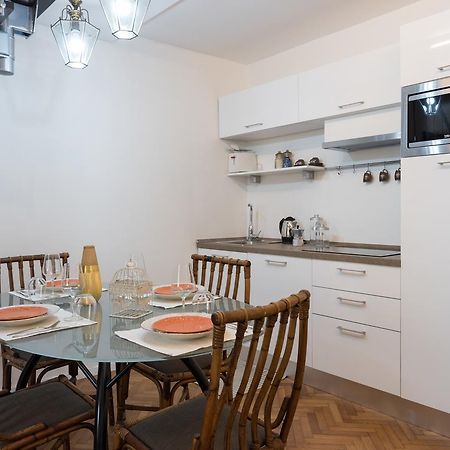 Old Bridge: Historical And Chic Apartment Florence Luaran gambar