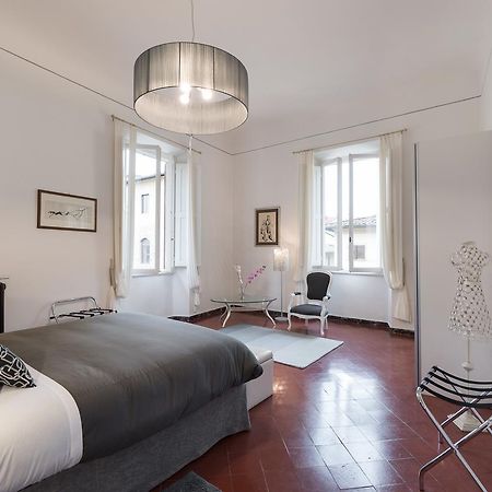 Old Bridge: Historical And Chic Apartment Florence Luaran gambar
