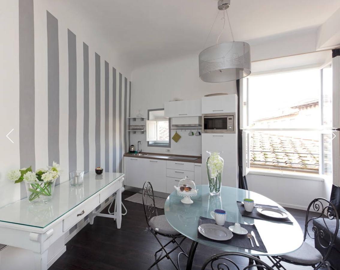 Old Bridge: Historical And Chic Apartment Florence Luaran gambar