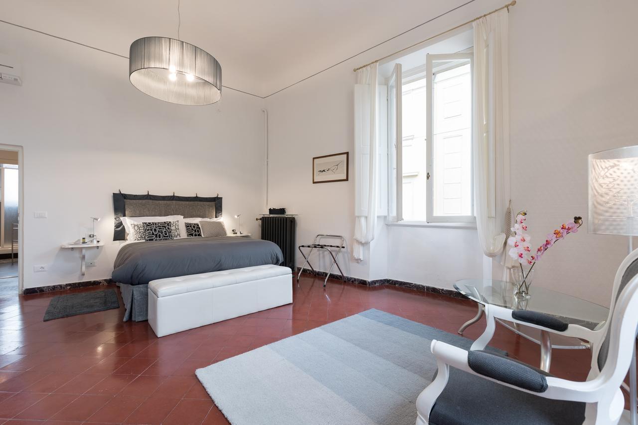 Old Bridge: Historical And Chic Apartment Florence Luaran gambar